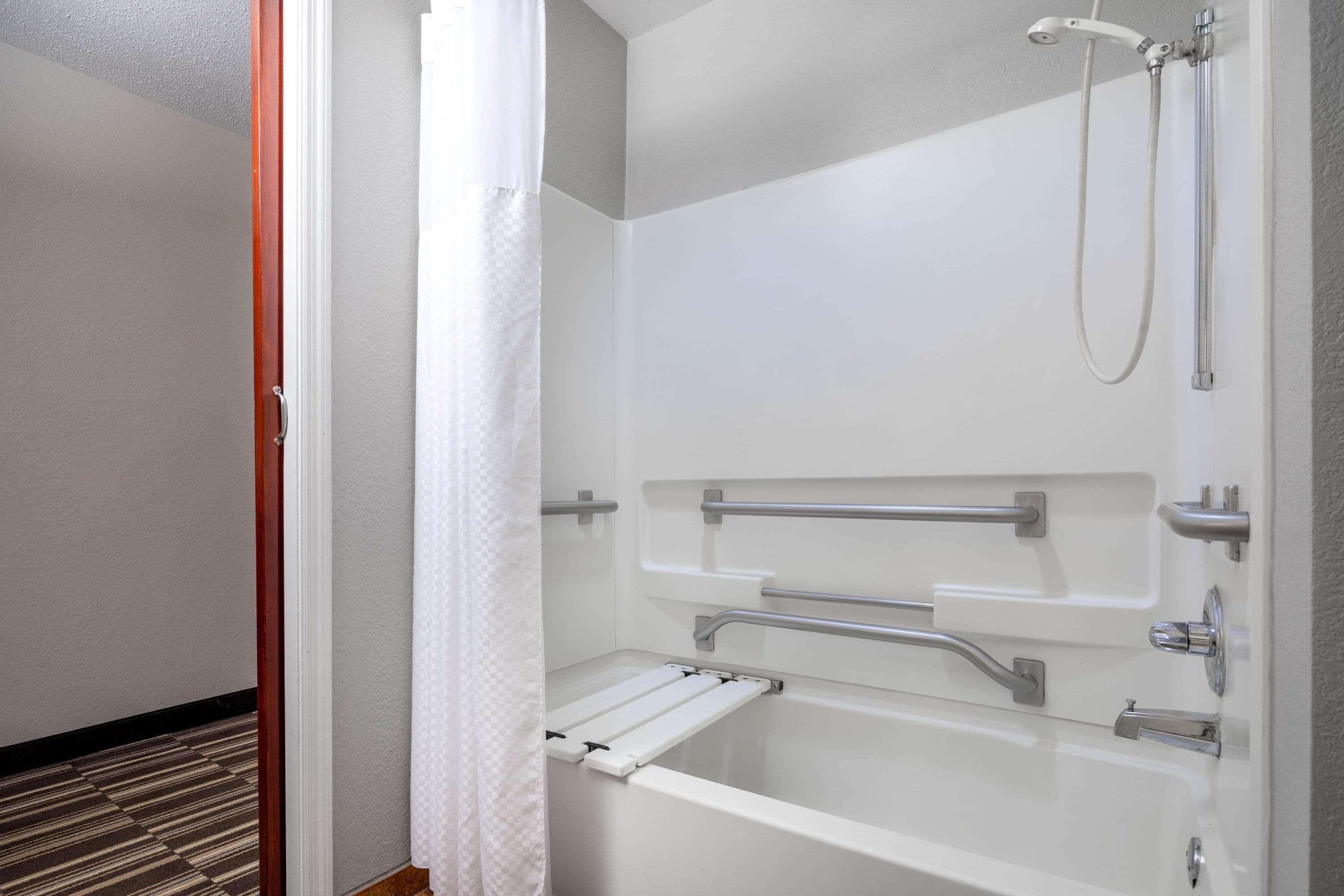 Microtel Inn & Suites By Wyndham Atlanta Buckhead Area Екстериор снимка