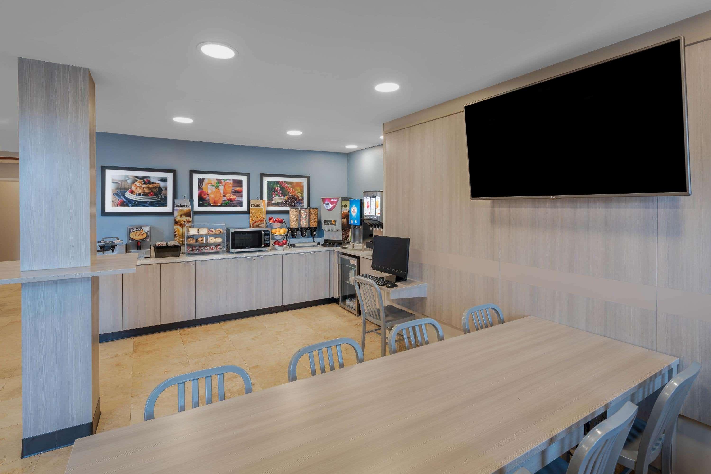 Microtel Inn & Suites By Wyndham Atlanta Buckhead Area Екстериор снимка
