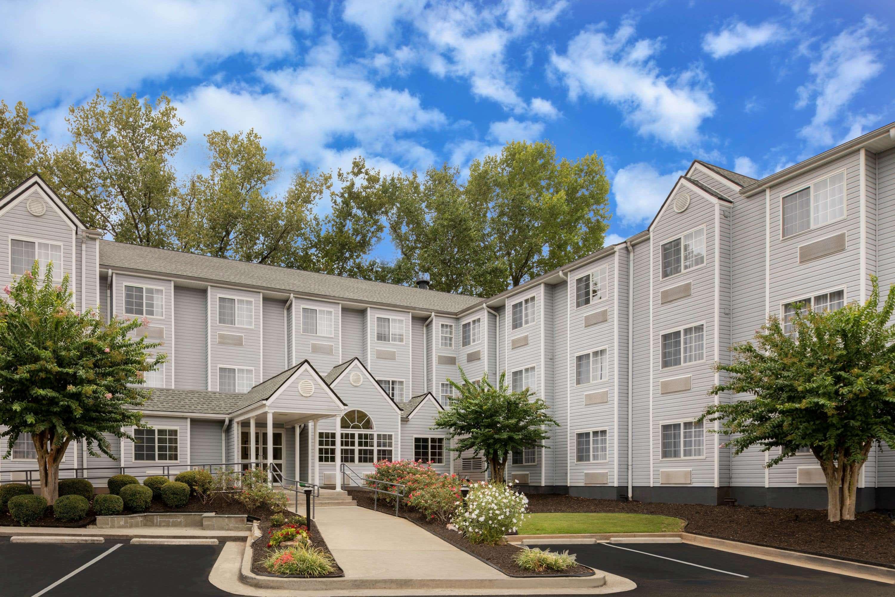 Microtel Inn & Suites By Wyndham Atlanta Buckhead Area Екстериор снимка